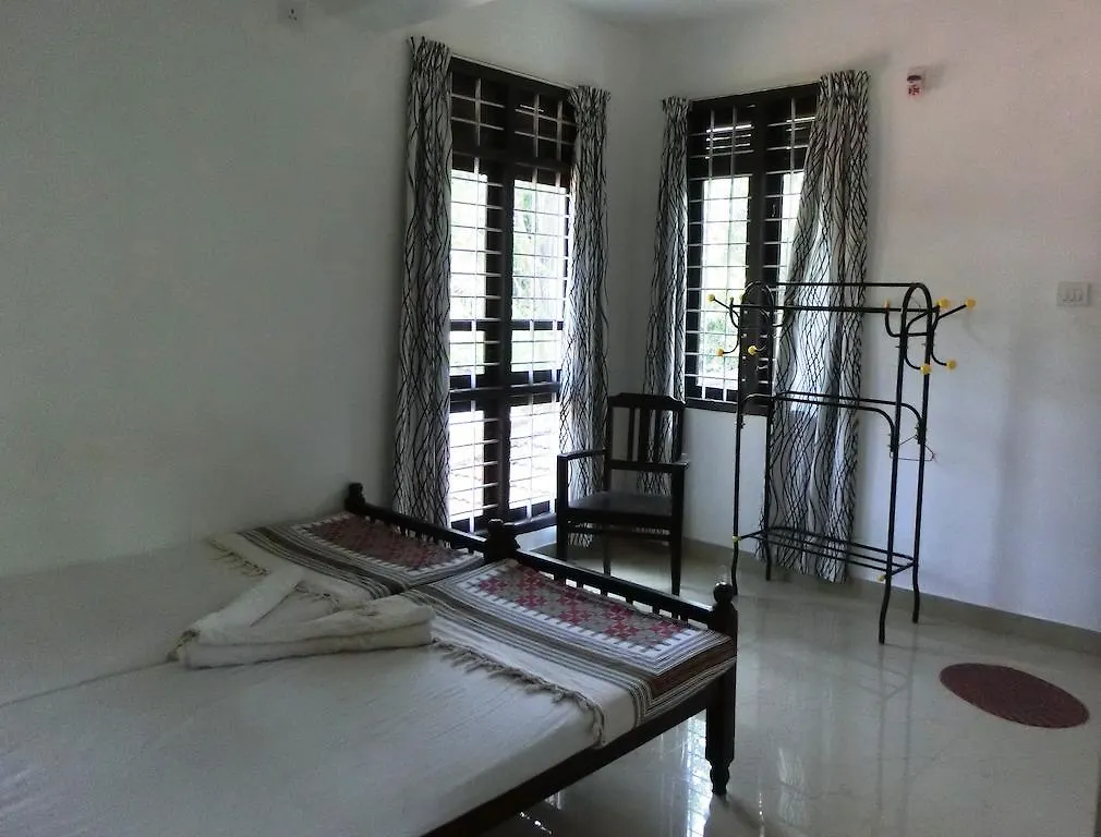 Immanuel Home Stay Kochi ホームステイ