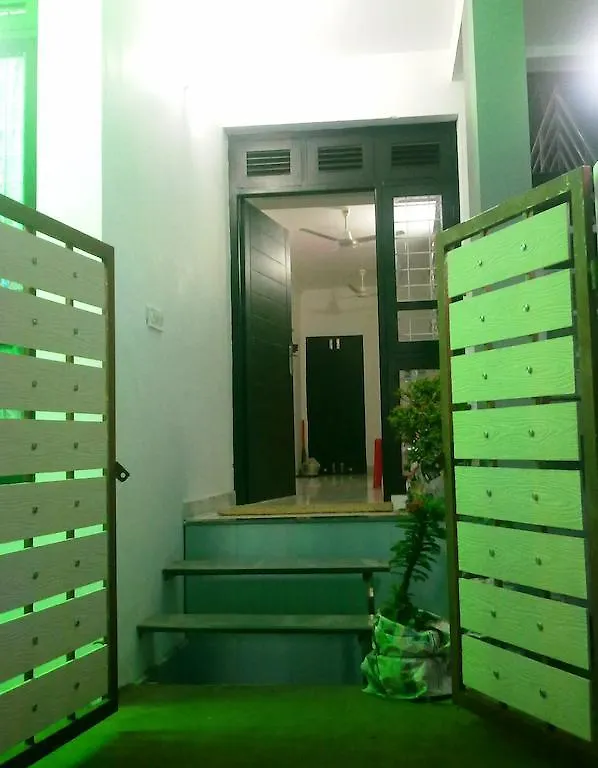 ホームステイ Immanuel Home Stay Kochi